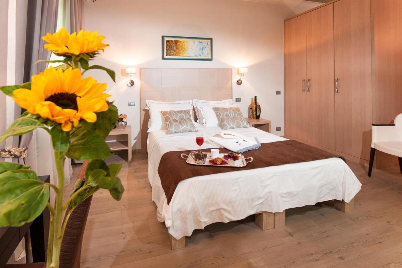 Villa Maria Cristina Καζέρτα Δωμάτιο φωτογραφία